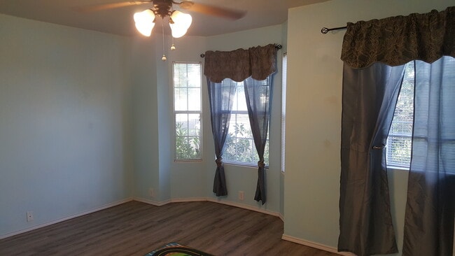 2nd Bed: 15X10, Modern – Stylish-Family Room/Great Room- Wooden Floor Master Bed Room. Spacious master suite provides a large walk-in closet. Large master and master bath. 1st Bed: 15X10, Modern – Stylish-Family Room/Great Room- Wooden Floor Master Bed Room. Spacious master suite provides a larg... - 23619 Twisting Falls Drive