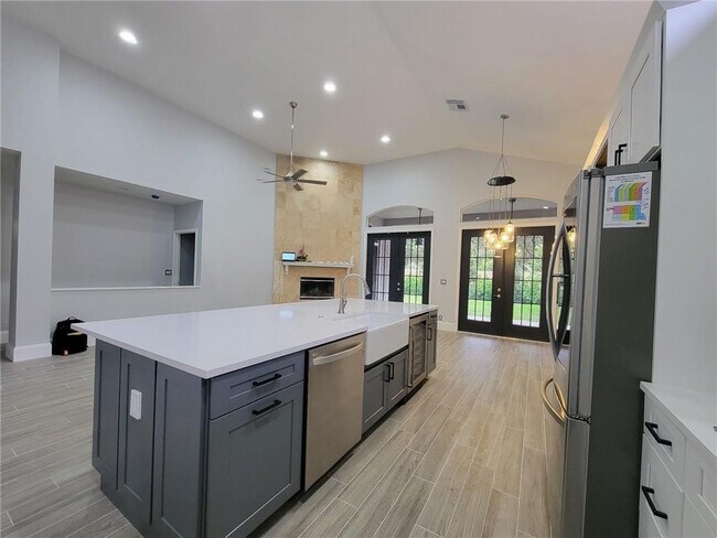 Building Photo - 3902 Trenton Ave