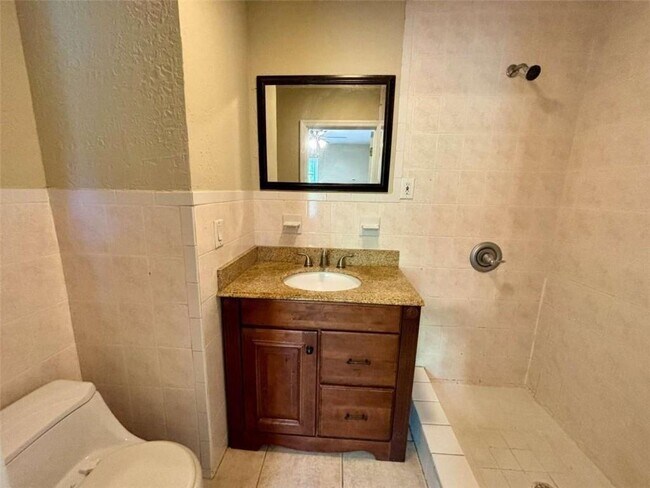 Building Photo - 3129 Nursery Rd SE