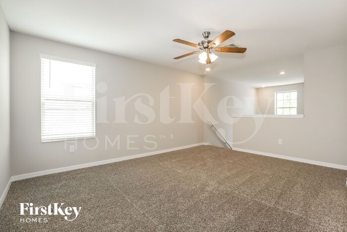 Building Photo - 10228 Cool Waterlily Ave