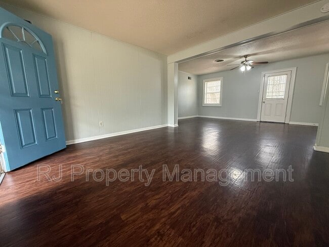 Building Photo - 4065 Haliburton St