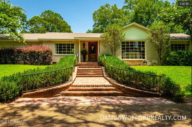 Building Photo - 3678 Cavalier Dr