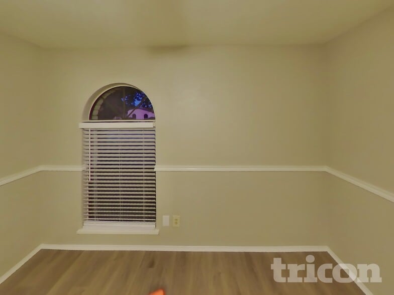 Building Photo - 5529 Kerry Ln