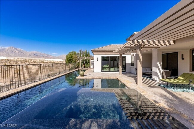 Building Photo - 2245 Green Mountain Ct