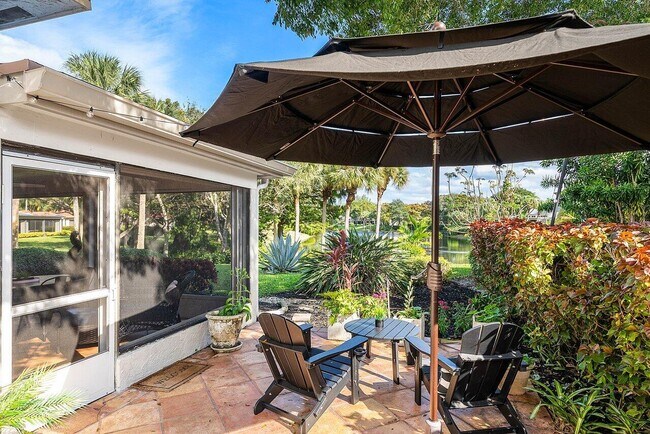 Building Photo - 18 Bristol Ln