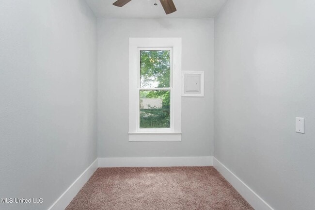 Building Photo - Beautiful 4-Bedroom, 3.5 Bathroom for Rent