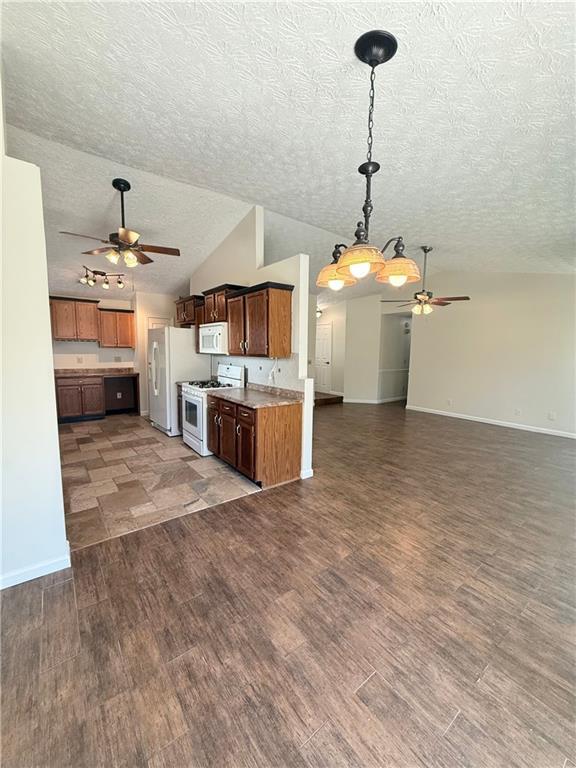 Building Photo - 1907 Grant Ln