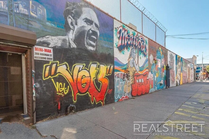 Building Photo - Harman Street