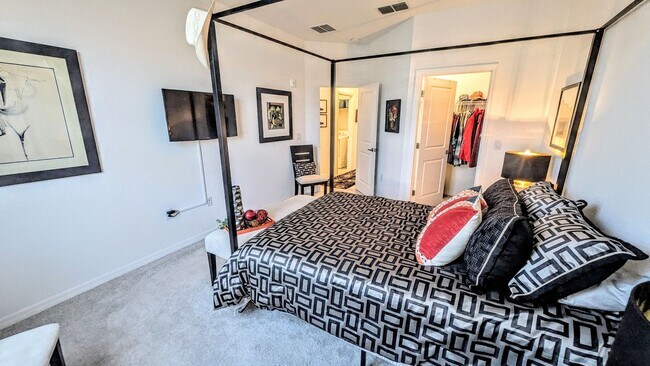 Building Photo - Annual TURNKEY 3 bed 2 bath in the Montserrat