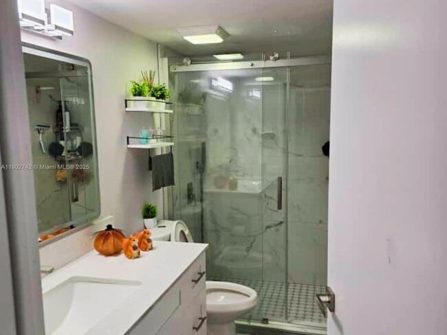 Building Photo - 8006 SW 149th Ave