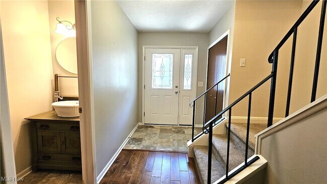 Building Photo - 1771 Rolling Hills Dr