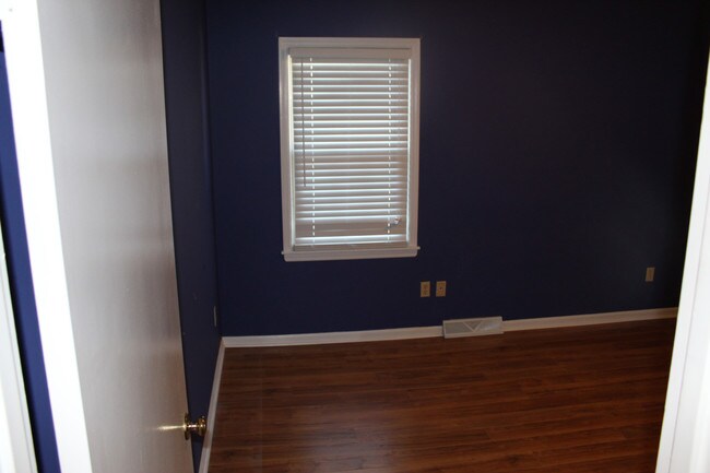 Building Photo - Southern Hills Duplex