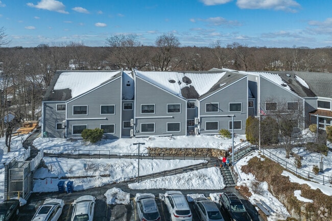 Building Photo - Hill Top Homes