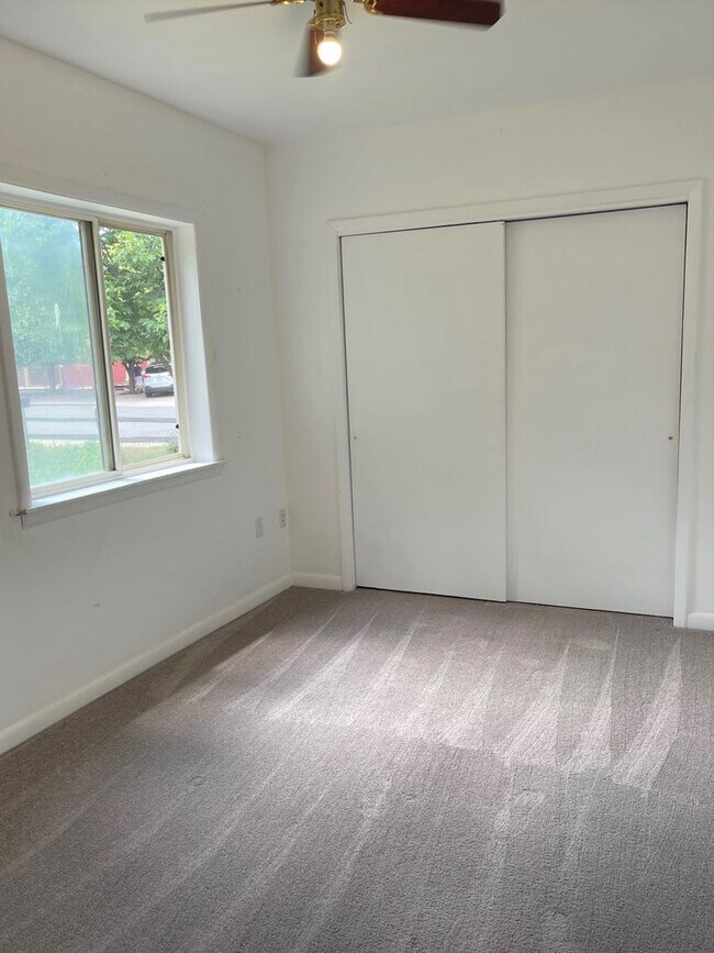 Building Photo - Affordable Single Family Home for Lease!