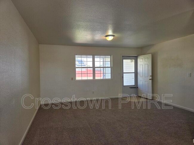 Building Photo - 2322 Quay St