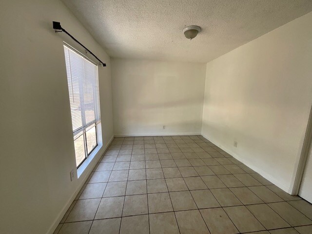 2nd bedroom - 101 E Olive Ave