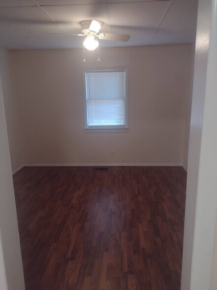 Building Photo - 512 Florence St