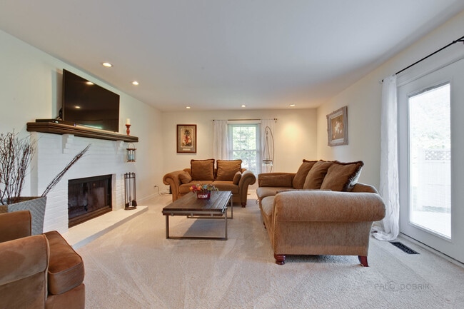 Building Photo - 3810 Tecoma Dr