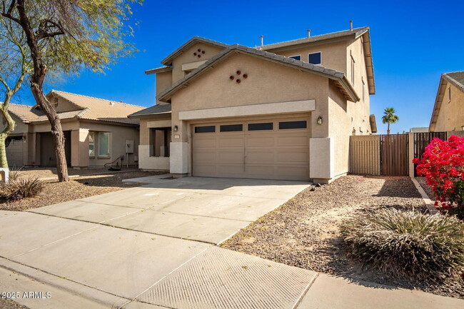 Building Photo - Coldwater Springs Beauty