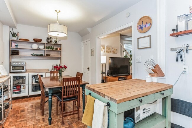 Building Photo - 2601 16th St S