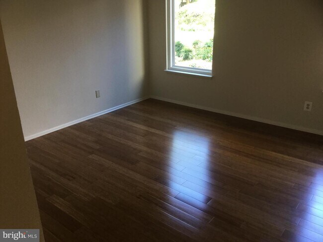 Building Photo - 1835 Westwind Way