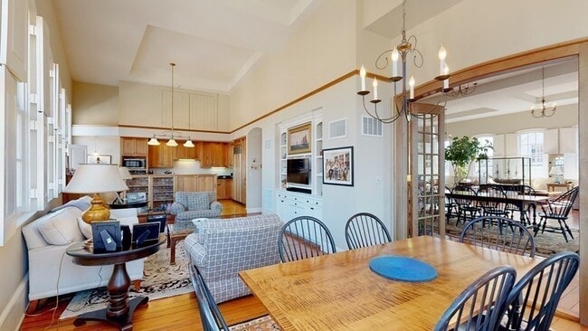 Building Photo - 39 State St