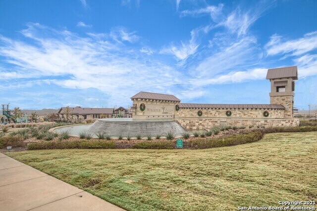 Building Photo - Welcome to this beautifully maintained 4-bedroom, 2-bathroom home in the highly desirable Whisper...