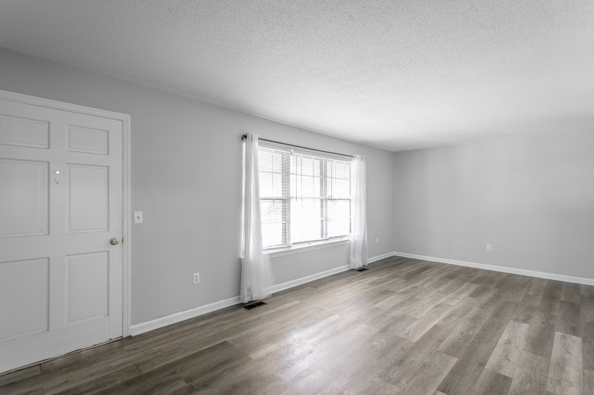 Building Photo - 218 Townsend Cir