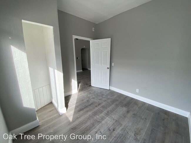 Building Photo - 5460 Bancroft Ave