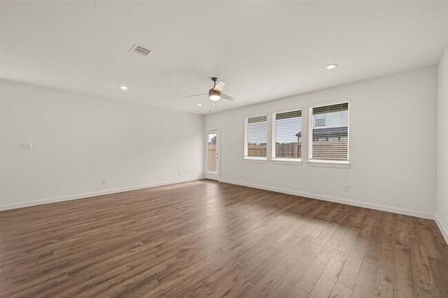 Building Photo - 3554 Shearwater St