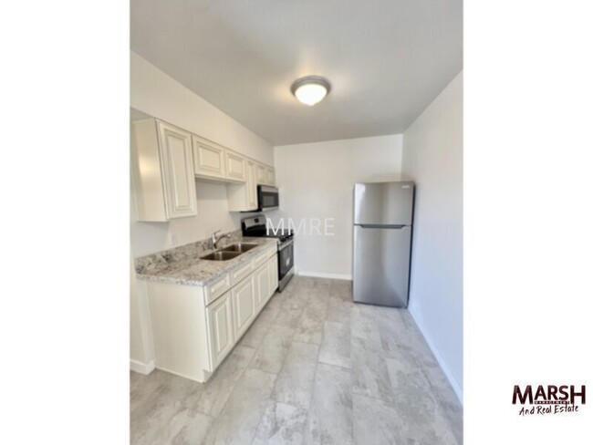 Building Photo - REMODELED 2 BEDROOM CONDO IN TEMPE!