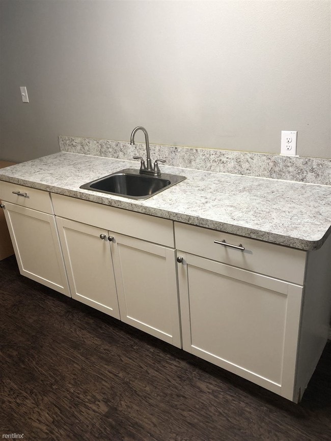 Building Photo - 1 br, 1 bath Apartment - Bellaire