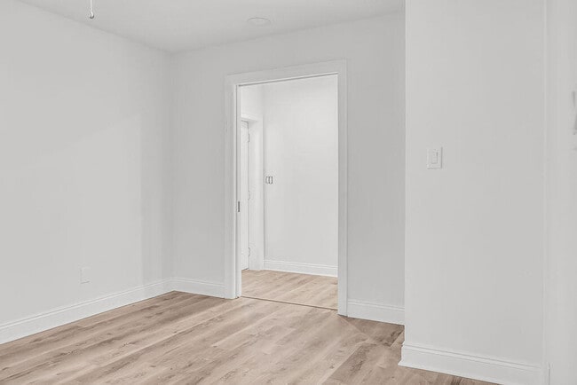 Building Photo - 2115 Stallion Rd