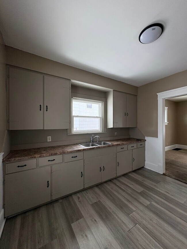 Building Photo - 907 Maryland Ave SW