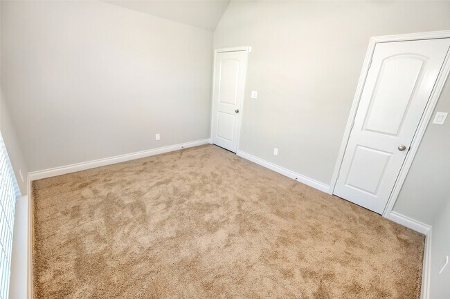 Building Photo - 2911 River Flower Ln