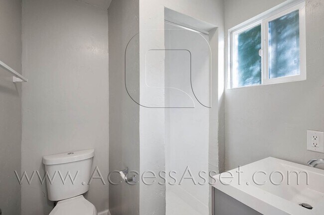 Building Photo - Charming Two Bedroom Home in Convenient Perris Location