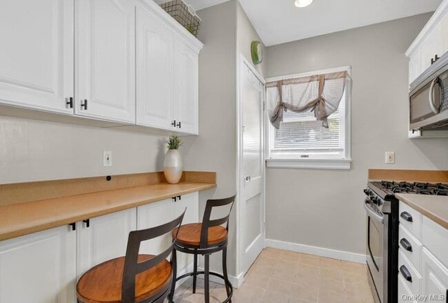 Building Photo - 34 Ridge Rd