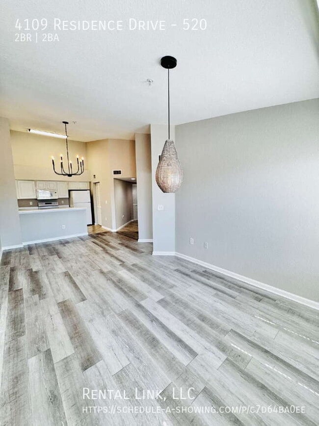 Building Photo - 4109 Residence Drive