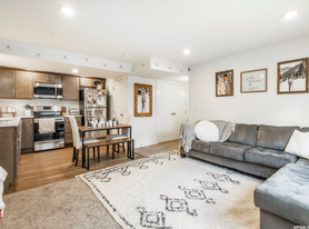 Building Photo - 237 S Chardonnay Cir