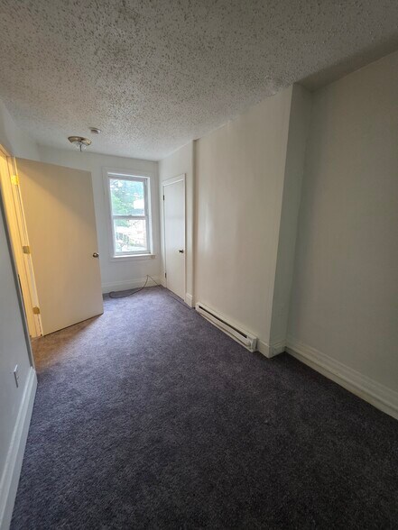 Building Photo - 708 Swede St