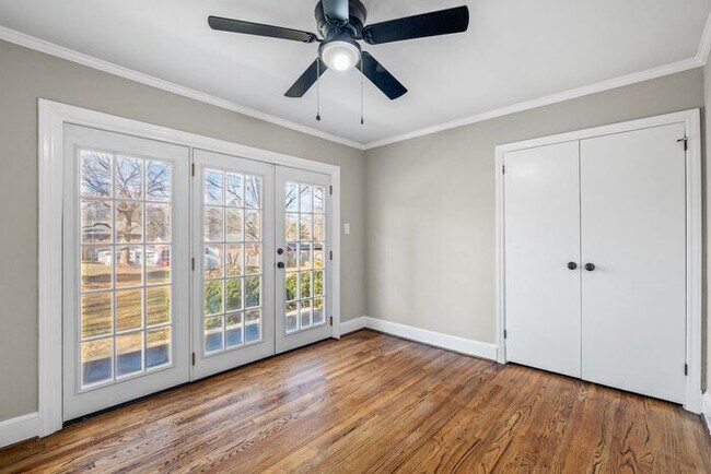 Building Photo - Elon - Large Brick Home, Hardwoods, Granite Counter-Tops, SS Appliances, Fire Place, Carport - Mu...