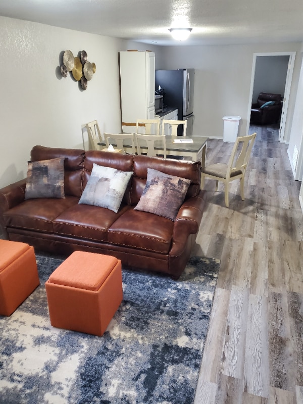 Building Photo - 6863 Chippewa Rd