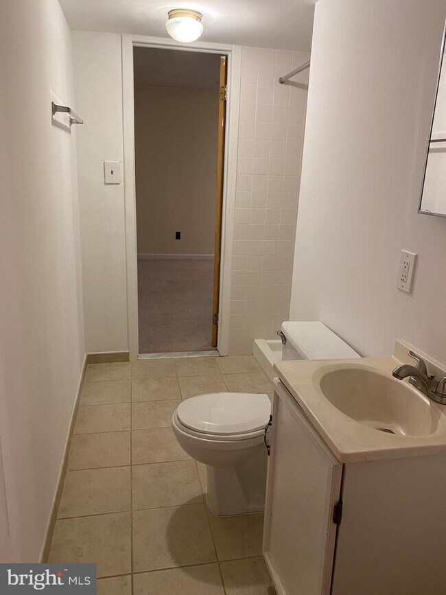 Building Photo - 2822 Hogan Ct