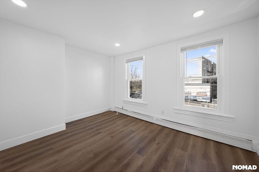 Building Photo - 156 Old Bergen Rd