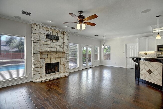 Building Photo - 5101 Cavendish Dr