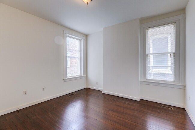 Building Photo - 202 Wellford St