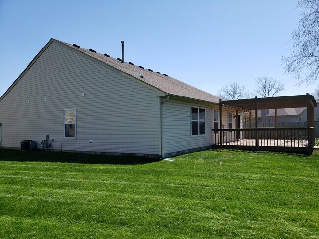Building Photo - 11218 Basswood Ct
