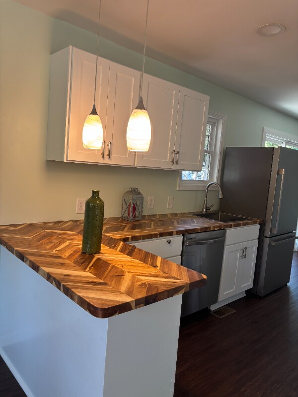 Building Photo - 1205 Crabtree Blvd