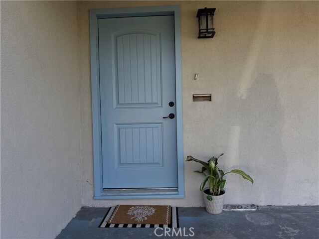 Building Photo - 15025 Roseton Ave