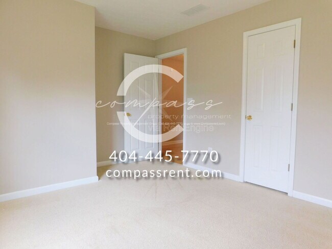 Building Photo - 428 Shadowbrooke Cir SW